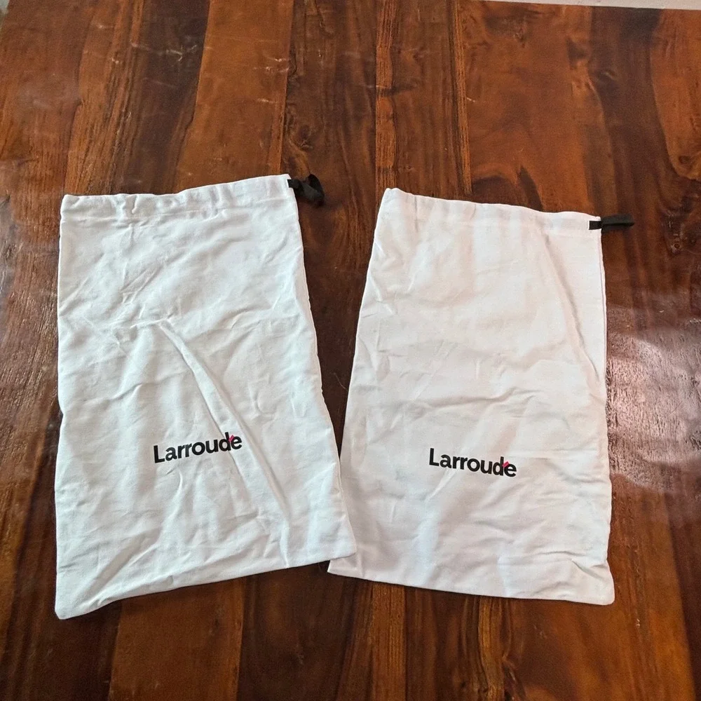 Larroude White Cotton Canvas Shoe Dust Bags Set of 2 Logo Print Travel Pouches